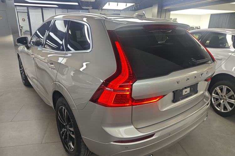 Used Volvo XC60 2019 T5 4x4 Zhiyuan Edition China VI Standard
