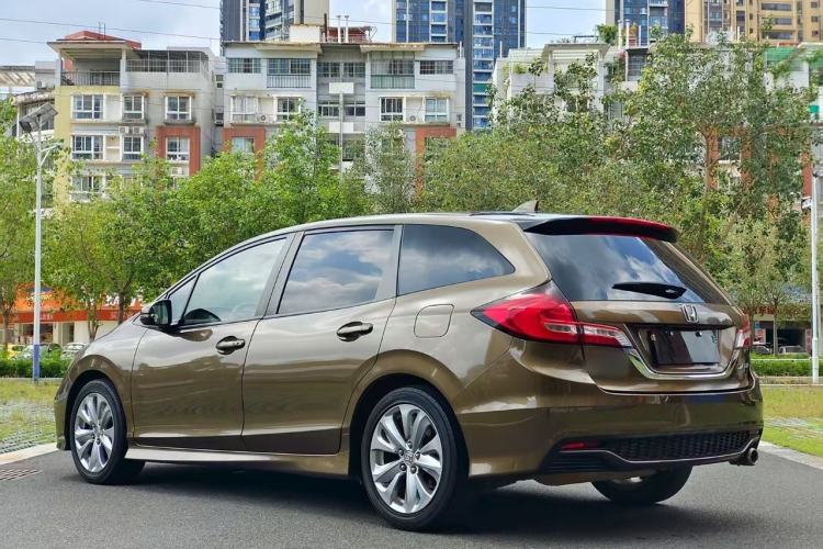 Used Honda Jade 2017 1.8L automatic Comfort version 5 seats
