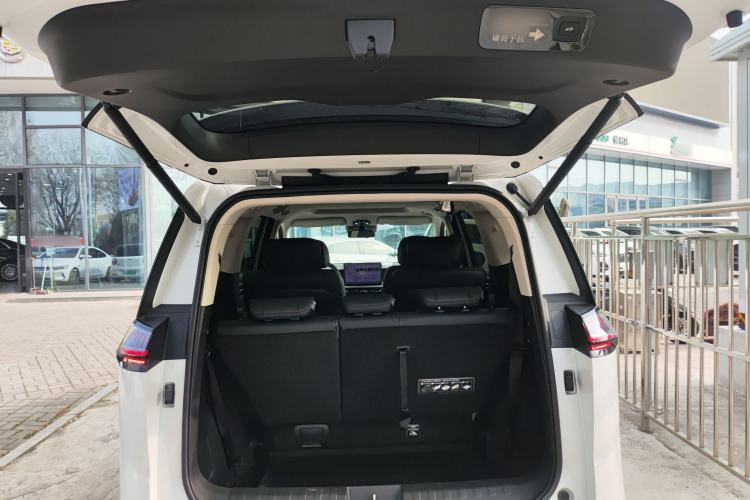 Used GAC Trumpchi Trumpchi E8 2024 Honor Series 2.0L Honor Edition
