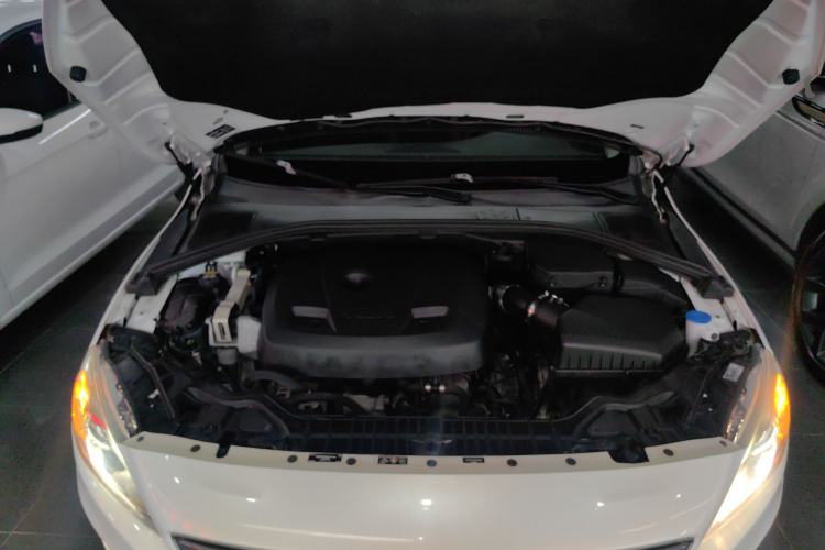 Used Volvo S60 2017 S60L T4 Smart Range Edition
