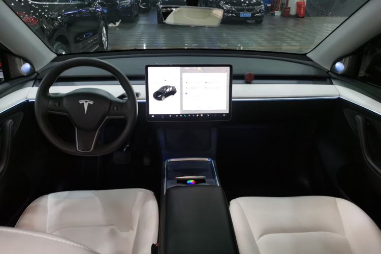 Used Tesla Model Y 2022 Rear-Wheel-Drive Version
