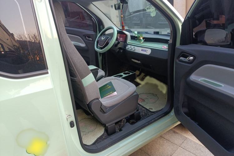 Used Wuling Hongguang MINIEV 2021 Macaron Fashion Model Lithium Iron Phosphate