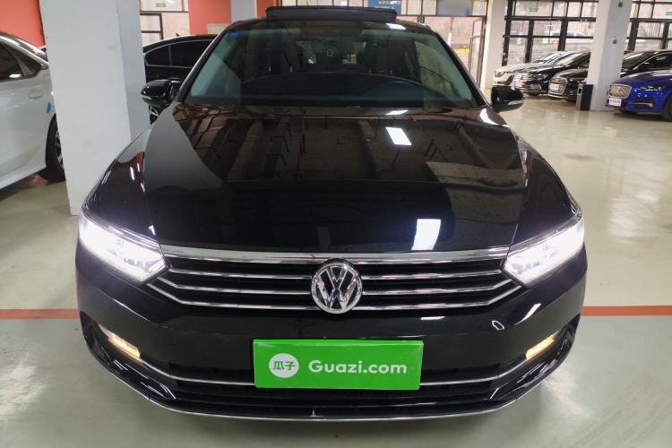 Used Volkswagen Magotan 2019 330TSI DSG Leading Model China VI Standard
