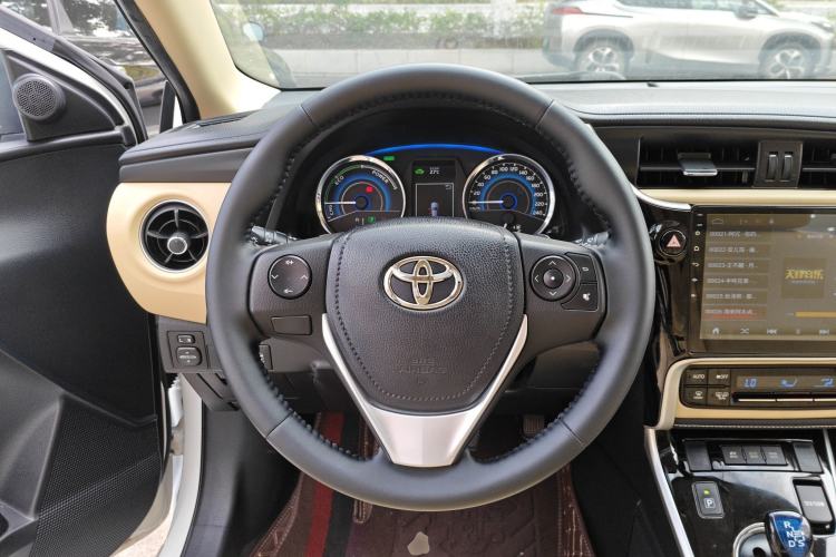 Used Toyota Corolla 2017 Revised Dual-Engine 1.8L E-CVT Elite Edition