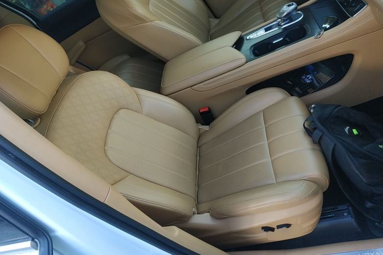 Used VOYAH Dream 2022 0-Emission Version Range of 475 km
