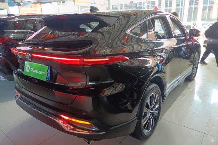 Used Toyota Harrier 2022 2.0L CVT Two-Wheel Drive Flagship Edition
