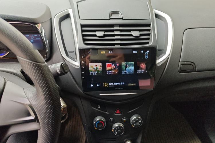 Used Chevrolet Trax 2016 1.4T Automatic Two-Wheel Drive Comfort Version with Sunroof
