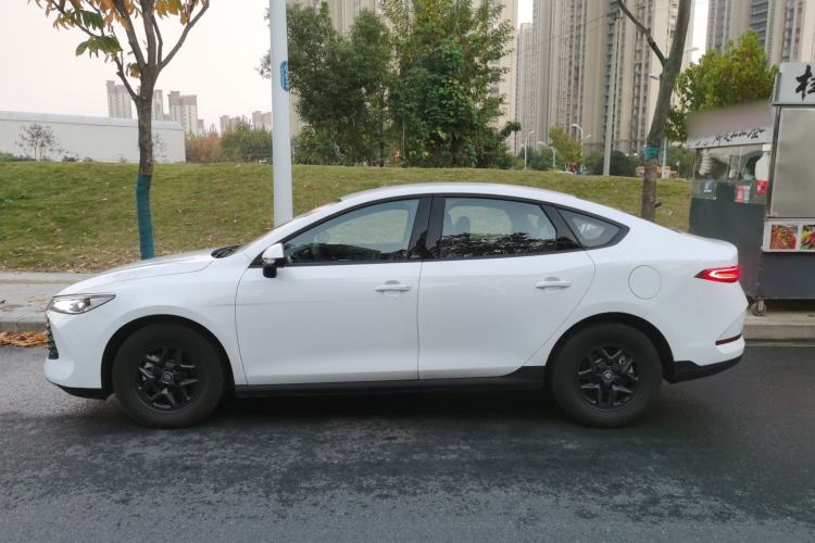 Used BYD Qin PLUS 2025 DM-i Smart Drive 55KM Leading Model
