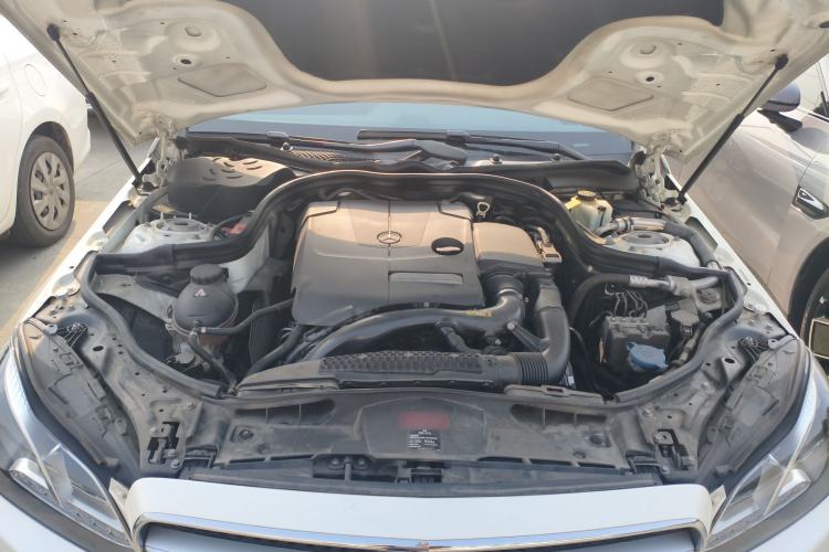 Used Mercedes-Benz E-Class 2015 E 260 L Sport & Fashion Model
