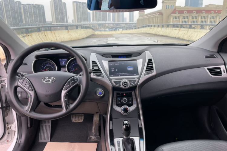 Used Hyundai Elantra (5th Generation / Langdong) 2016 1.6L Automatic Prestige Model