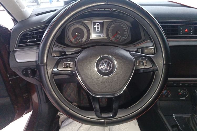 Used Volkswagen Lamando 2019 230TSI DSG Fashion Edition China V Standard