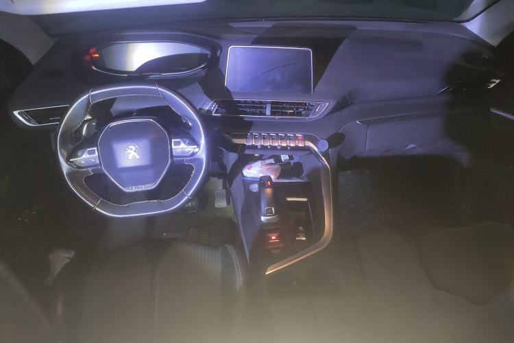 Used Peugeot 5008 2017 350THP 7-Seater Elite Edition
