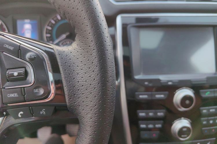 Used Haval H2 2017 Red-Label 1.5T Manual Two-Wheel Drive Luxury Model
