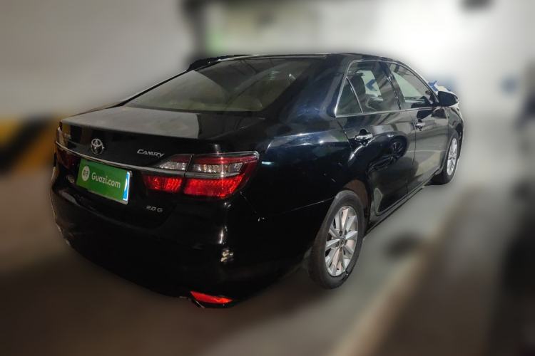 Used Toyota Camry 2016 2.0G 10th Anniversary Leading Edition
