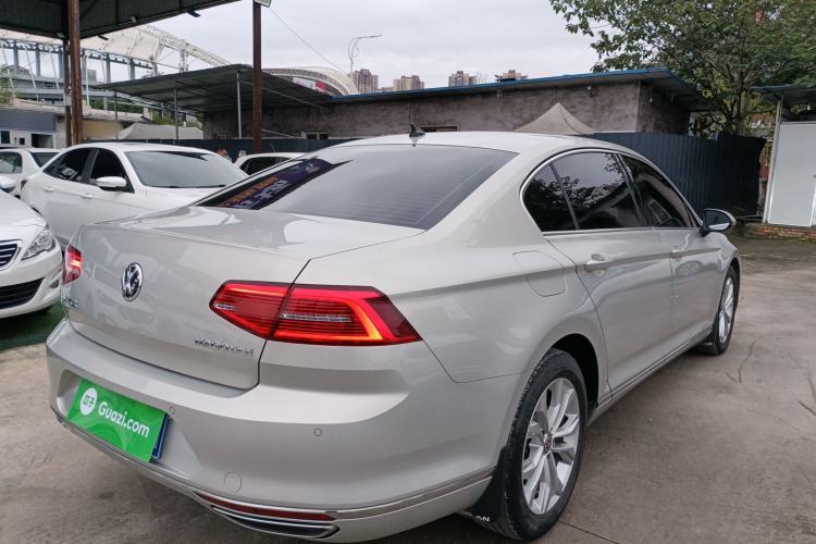 Used Volkswagen Magotan 2019 330TSI DSG Luxury Version China VI Standard
