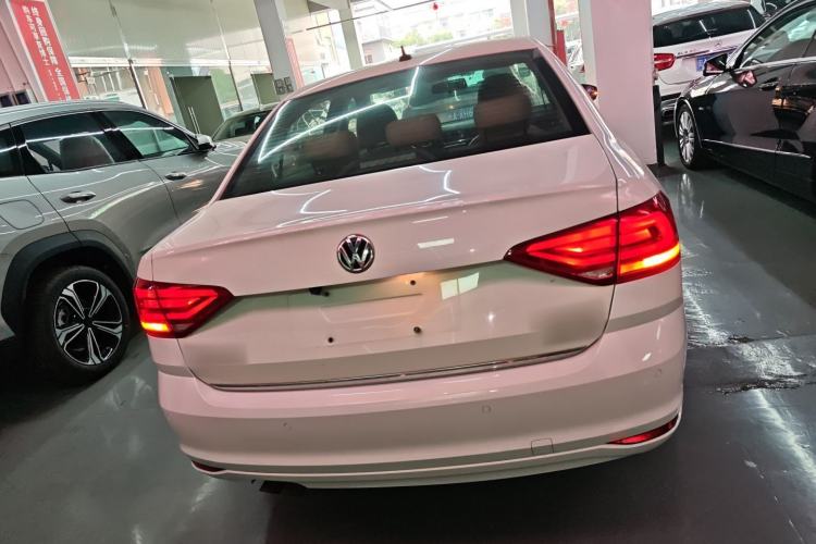 Used Volkswagen Lavida 2015 230TSI DSG Comfort Edition