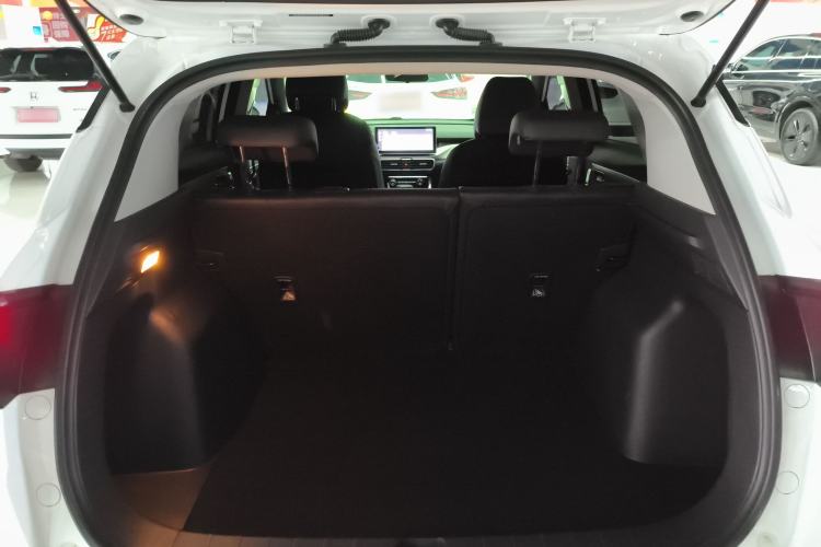 Used Geely Auto Coolray 2023 1.5T DCT Platinum Edition
