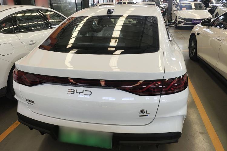 Used BYD Qin L 2025 DM-i Smart Drive 80KM Leading Model

