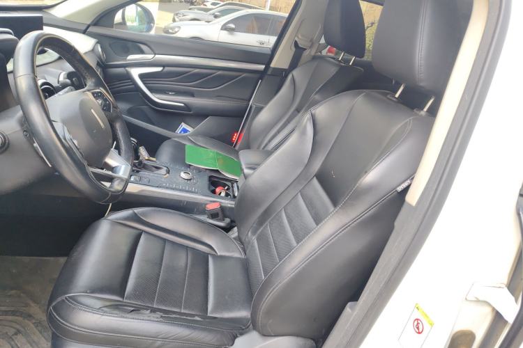 Used Wey VV7 2017 2.0T Ultra-Luxury Version
