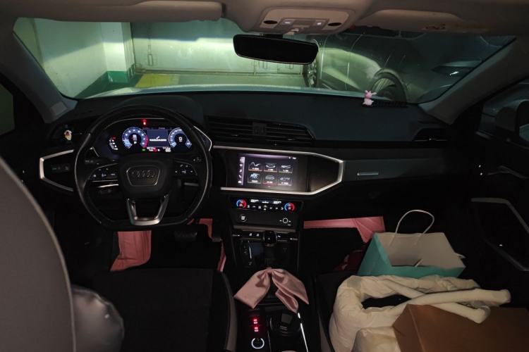 Used Audi Q3 2021 35 TFSI Fashion Dynamic Model