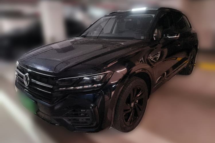 Used Volkswagen Touareg 2022 3.0 TSI Luxury Edition Black Diamond Sport Package
