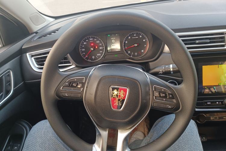 Used Roewe i5 2020 1.5L Manual 4G Connect Leehao Flagship Edition
