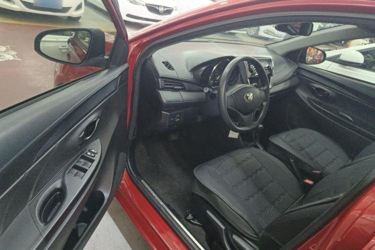 Used Toyota YARiS L 2016 Revised 1.5E CVT Charming Edition
