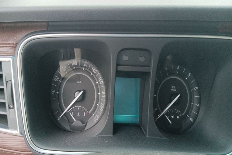 Used Buick GL8 2018 28T Comfort Model China VI Standard
