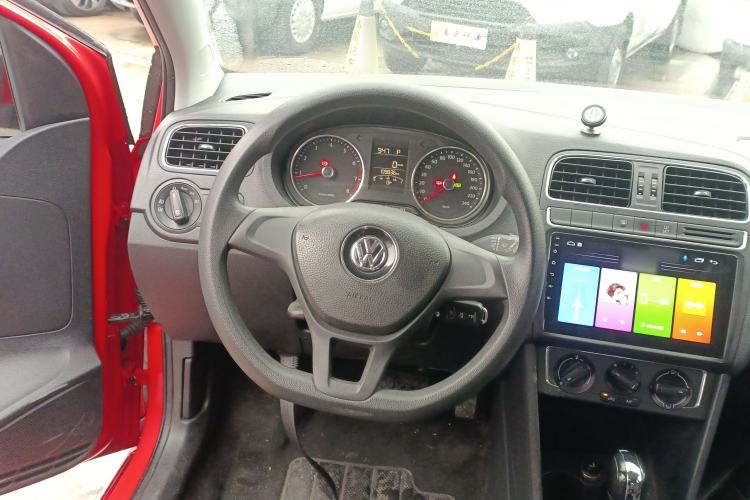 Used Volkswagen Polo 2014 1.6L Automatic Comfort Edition
