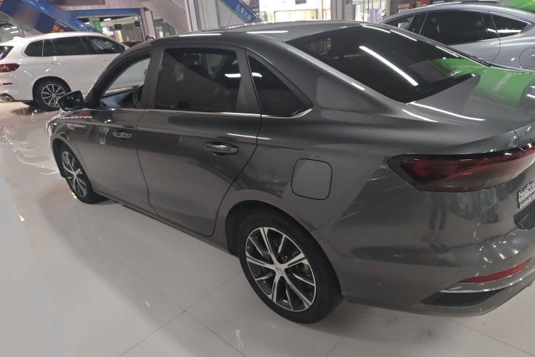 Used Geely Auto Emgrand 2022 4th Generation 1.5L CVT Flagship Model
