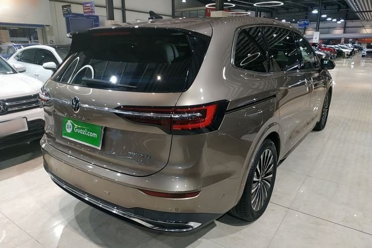 Used Volkswagen Viloran 2022 380TSI Prestige Edition
