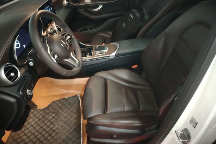 Used Mercedes-Benz GLC 2020 Facelift GLC 260 L 4MATIC Luxury Edition
