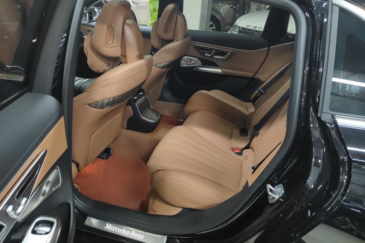 Used Mercedes-Benz E-Class 2025 Facelift E 300 L Luxury Edition