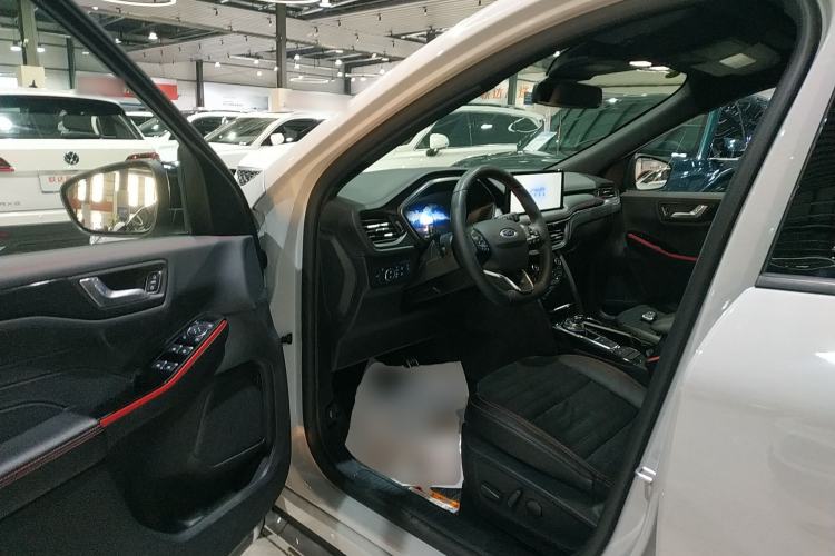 Used Ford Escape 2024 EcoBoost 245 Four-Wheel Drive ST-Line Pro Trim
