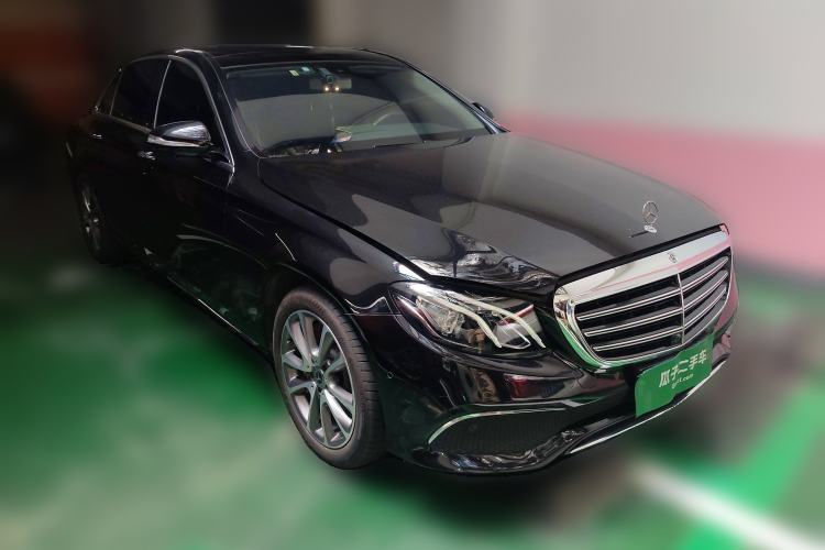 Used Mercedes-Benz E-Class 2018 Facelift E 300 L Luxury Edition
