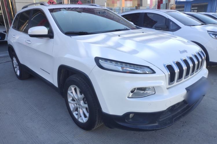 Used  Cherokee 2016 2.4L Leading Edition
