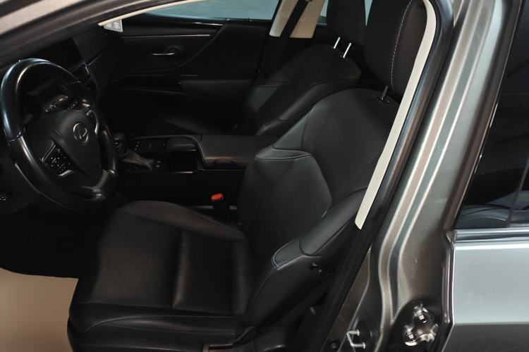 Used Lexus ES 2021 200 Excellence Edition