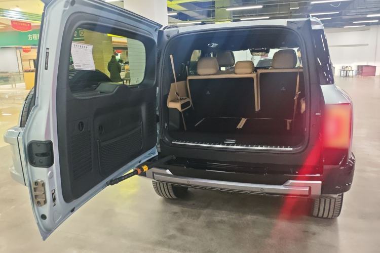 Used  Leopard 8 2025 Smart & Brave Flagship Edition 7 Seats