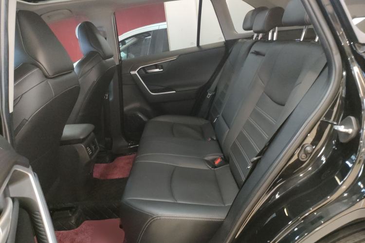 Used Toyota Wildlander 2022 2.0L CVT Two-Wheel Drive Luxury PLUS Edition
