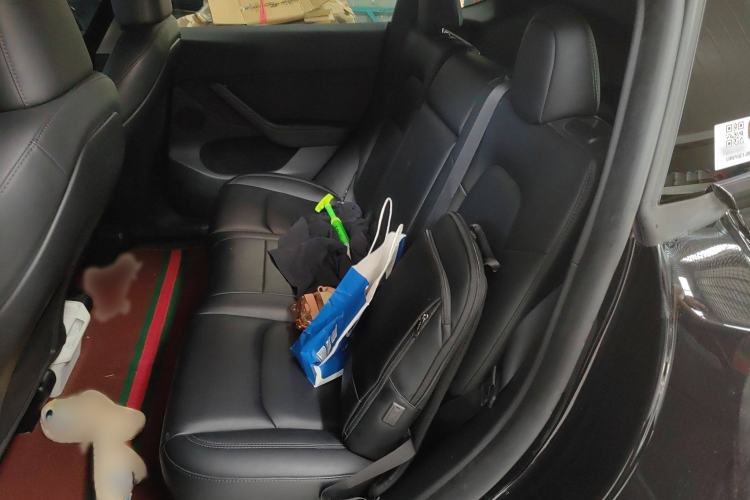 Used Tesla Model Y 2023 Rear-Wheel-Drive Version
