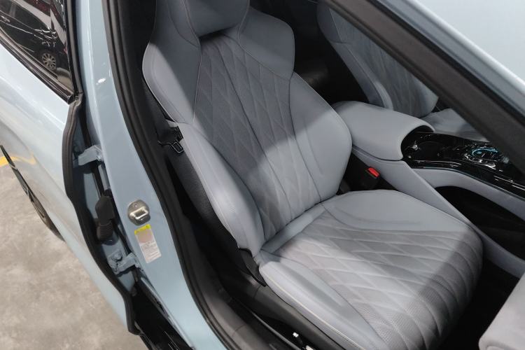 Used BYD Seal 2022 700 km Long-Range Rear-Wheel-Drive Version