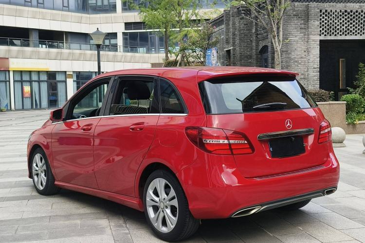 Used Mercedes-Benz B-Class 2015 B 200 Fashion Model
