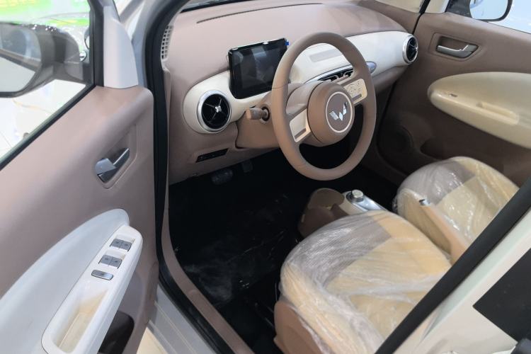 Used Wuling Hongguang MINIEV 2025 Four-Door Version Advanced Edition
