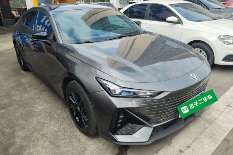 Used Changan UNI-V 2022 1.5T Prestige Version
