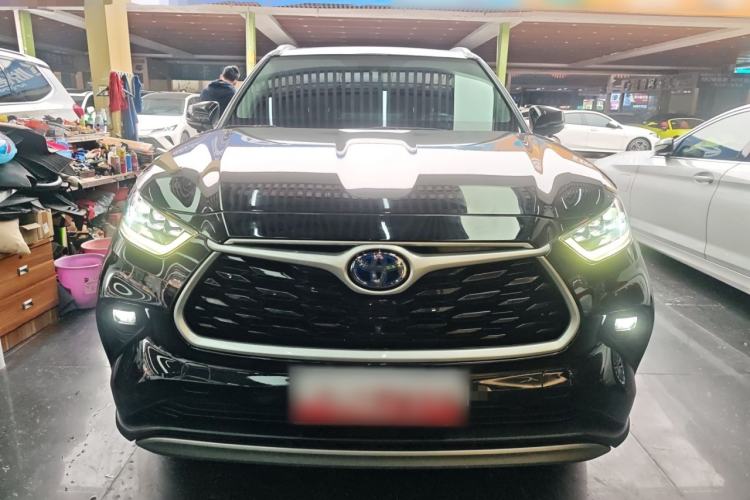 Used Toyota Highlander 2022 Dual-Engine 2.5L Four-Wheel Drive Prestige Version 7 Seats
