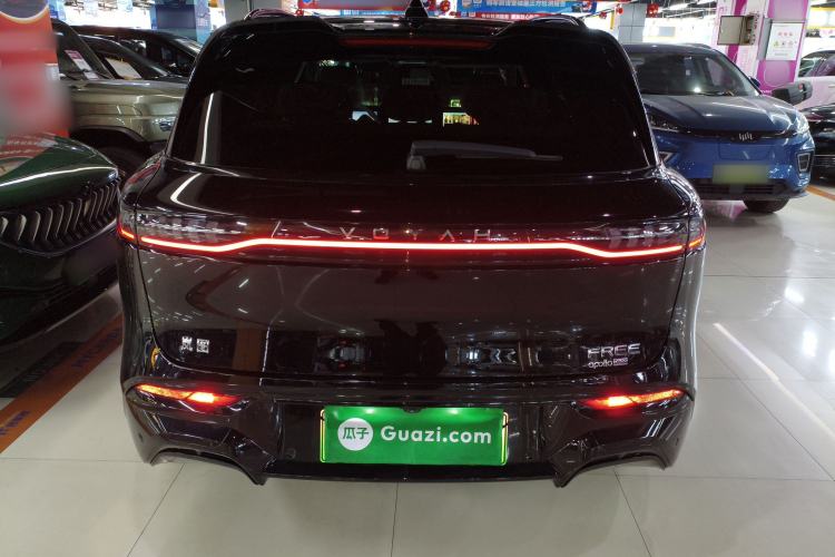 Used VOYAH FREE 2025 318 259 km All-Wheel-Drive Exploration Edition
