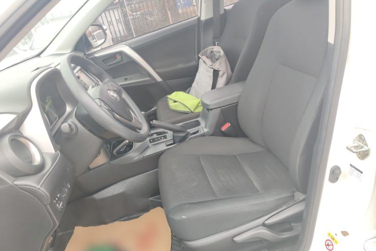 Used Toyota RAV4 2018 2.0L CVT Two-Wheel Drive Fashion X Edition