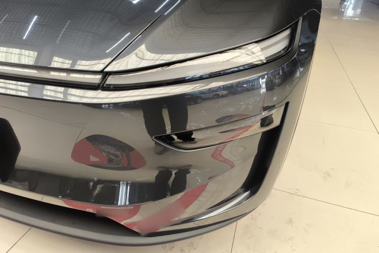 Used Tesla Model Y 2025 Rear-Wheel-Drive Version
