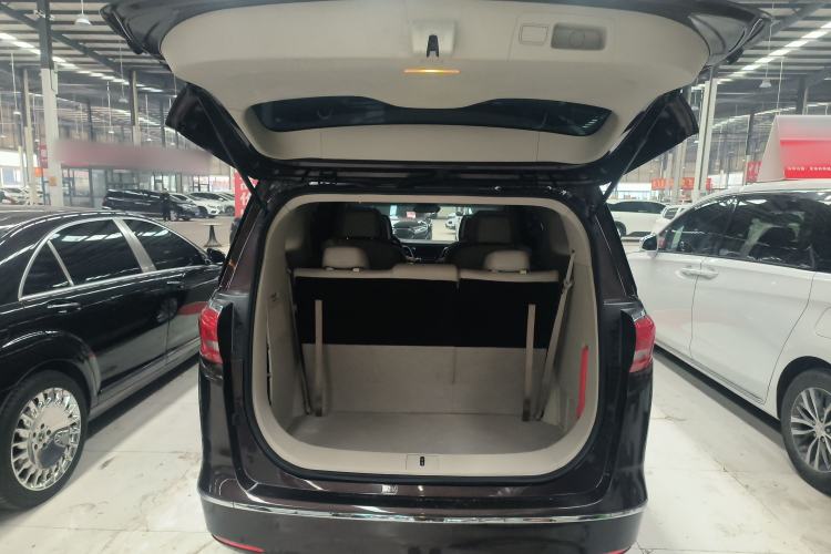 Used Buick GL8 2017 ES 28T Comfort Model China V Standard
