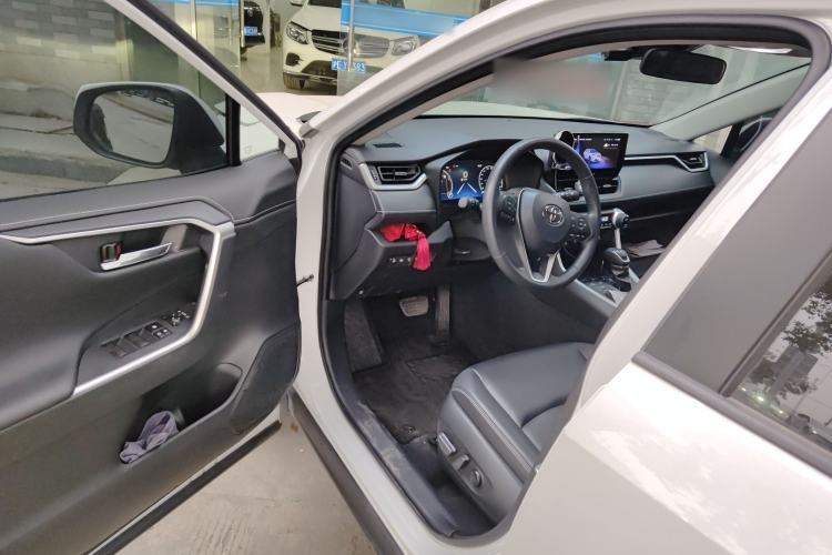 Used Toyota RAV4 2023 Dual-Engine 2.5L E-CVT Four-Wheel Drive Elite Plus Edition
